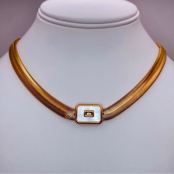 Stunning Mother of Pearl CZ Accent Mega Herringbone Statement Necklace in Gold - Picture 4 of 5